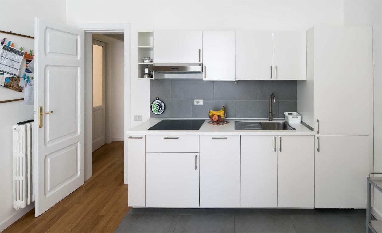 Apartamento A Casa Di Adri Salerno Exterior foto